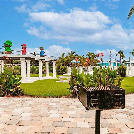 Poolside King Cottage With Kitchen - 10 Minutes To Beach! Форт-Маєрс Екстер'єр фото