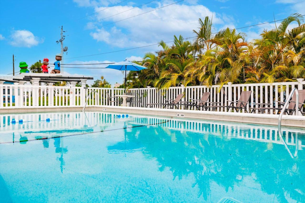 Poolside King Cottage With Kitchen - 10 Minutes To Beach! Форт-Маєрс Екстер'єр фото